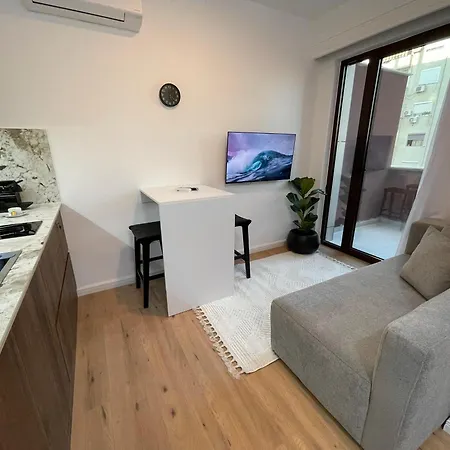 Apartment Magnetic