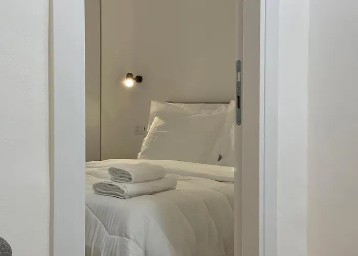 Magnetic Apartment *